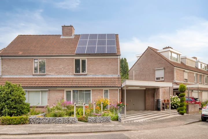 Photo of property Grasklokje 102, Best