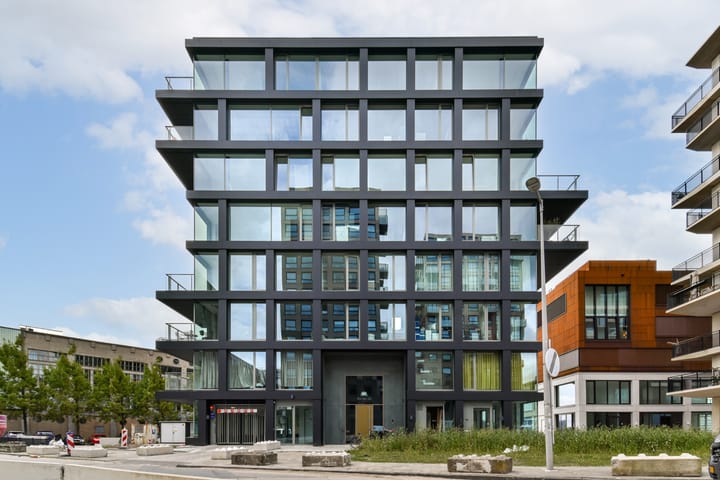 Grasweg 111 in Amsterdam