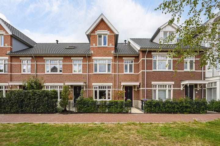 Gravin Adalaan 8 in 's-Gravenhage