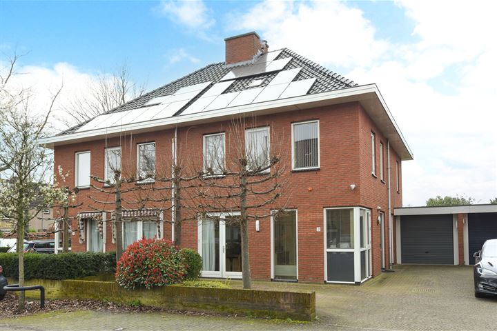 Gravin Gertrude 3 in Huizen