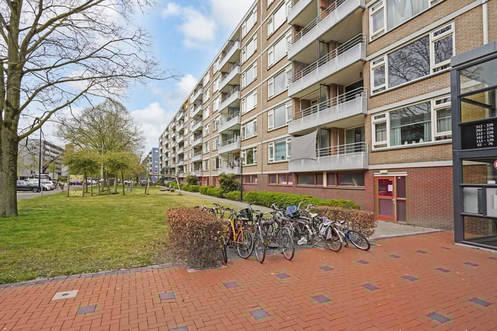 Gravin Juliana van Stolberglaan 220 in Leidschendam