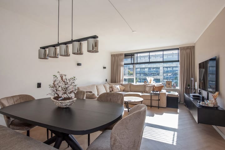 Photo of property Gravin Juliana van Stolberglaan 492, Leidschendam