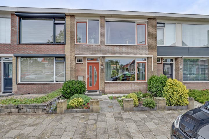 Photo of property Gravin Machteldplantsoen 34, 's-Gravenzande