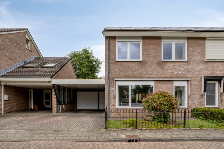 Grimberghoek 34 in Enschede photo