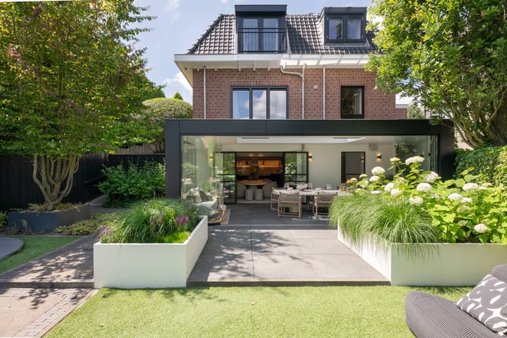 Grindweg 12 in Rotterdam