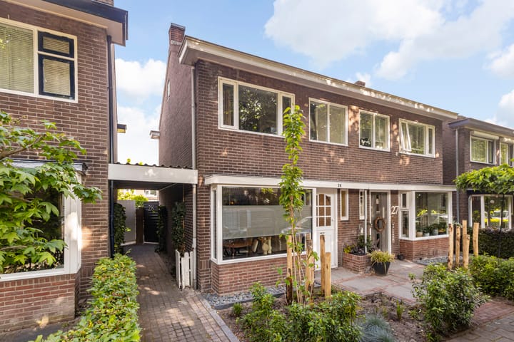 Groen van Prinstererstraat 28 in Veenendaal photo