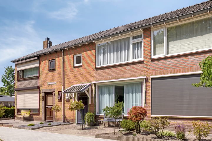 Groenewoudlaan 42 in Waalwijk