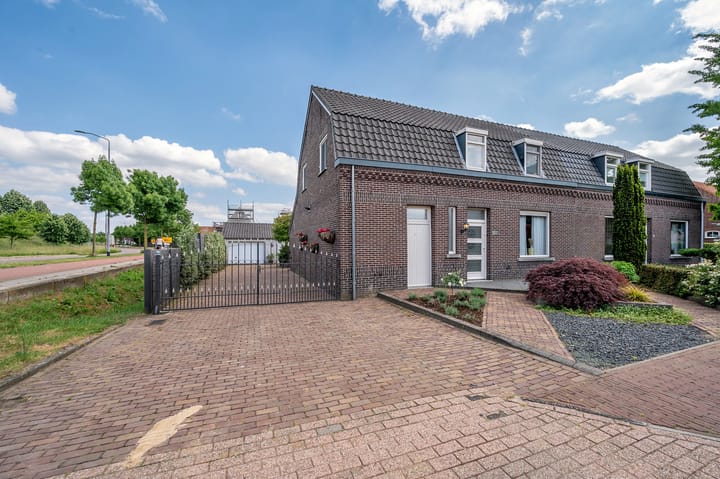 Groetweg 46 in Venlo photo