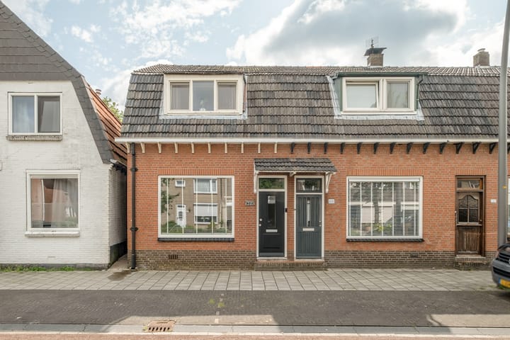 Photo of property Gronausestraat 243, Losser