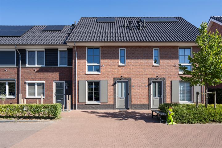 Groninger Kroon 21 in Hardinxveld-Giessendam