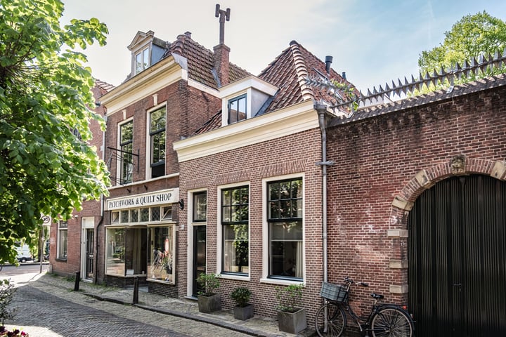 Groot Heiligland 64 in Haarlem