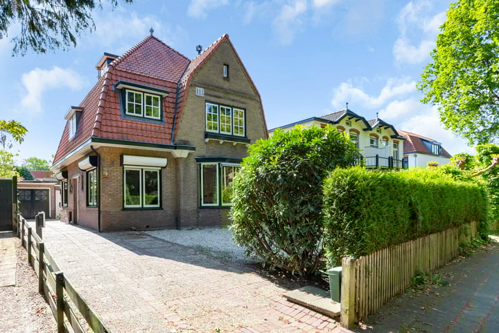 Groot Hertoginnelaan 19 in Bussum