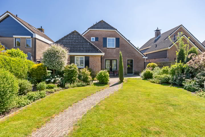 Photo of property Groot-Zuideveld 12, Dussen