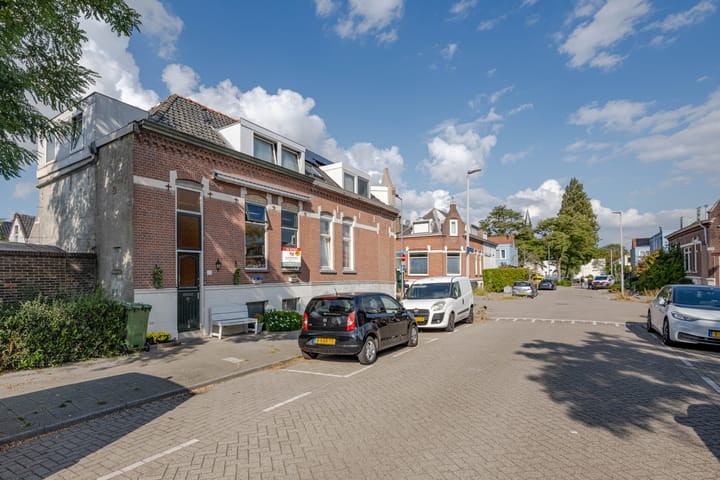 Groote Lindtstraat 35 in Rotterdam foto