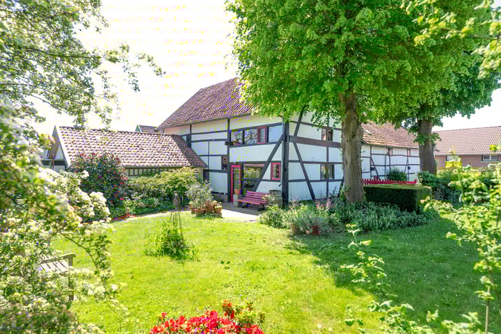 Photo of property Grootgenhouterstraat 113, Beek