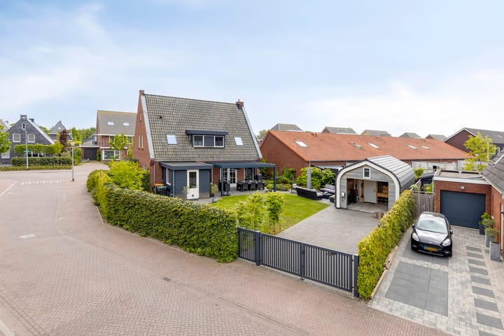 Grootoort 2 in Broek op Langedijk