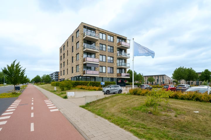 Grootzeil 208 in Almere