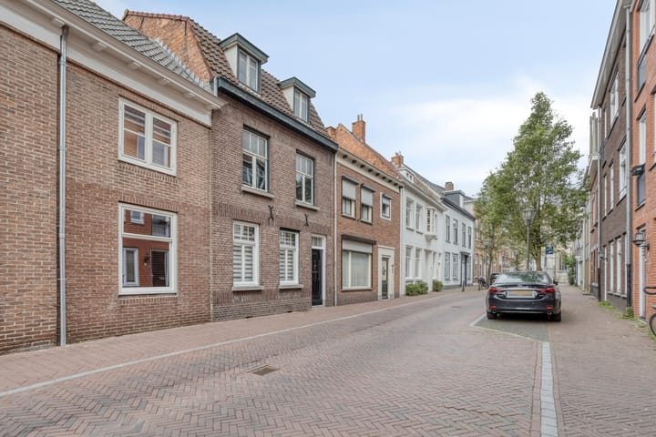 Grote Bagijnestraat 26 in Hulst