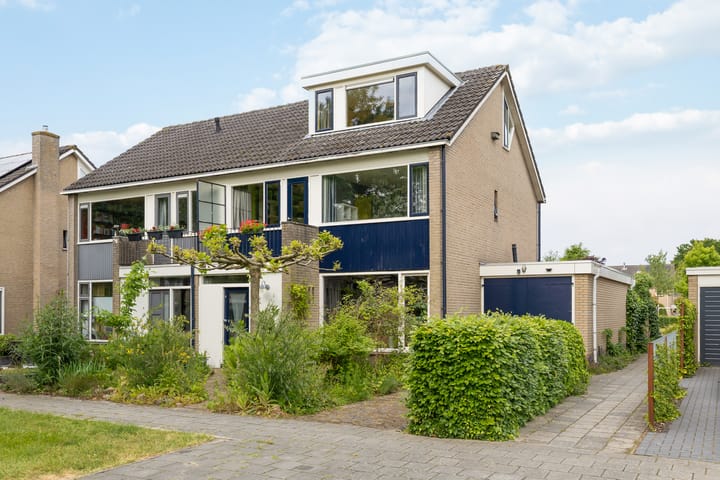 Grote Bisschop 27 in Heino