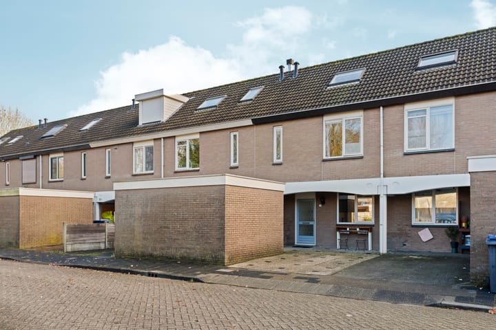 Grote Brekkenstraat 27 in Almere