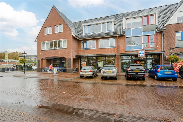 Grote Markt 27 in Nieuwleusen