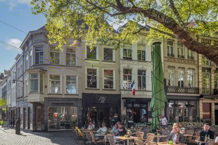 Grote Markt 3A in Breda foto