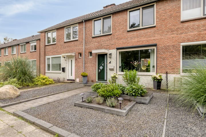 Grote Vaartlaan 15 in Veendam