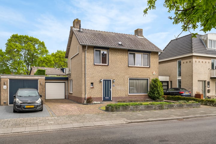 Grotestraat 10 in Deest