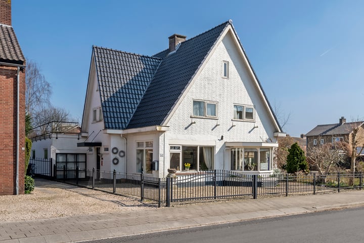 Grotestraat 12 in Deest