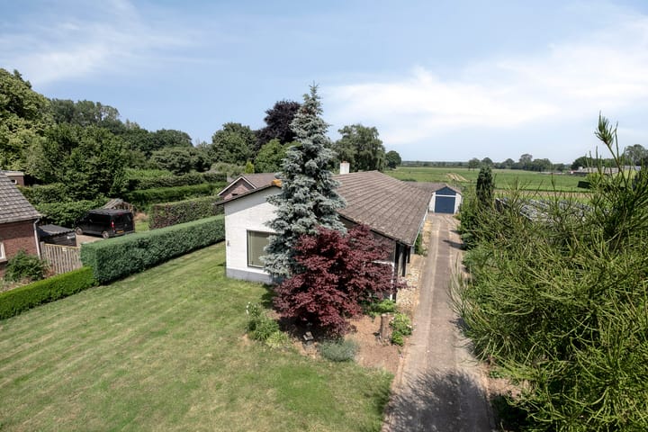 Photo of property Grotestraat 31, Vierlingsbeek