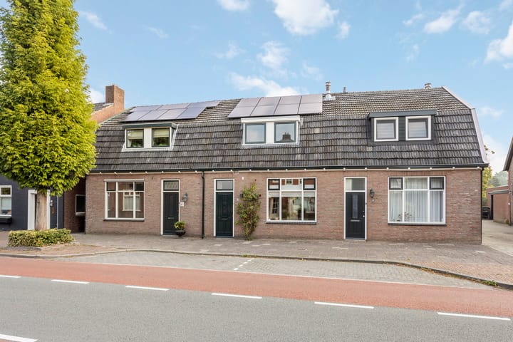 Grotestraat 94 in Borne