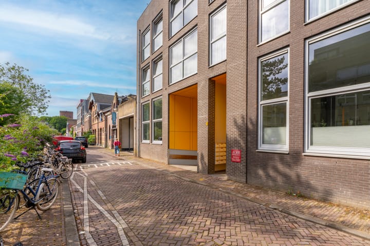 Gruttersdijk 27C in Utrecht foto