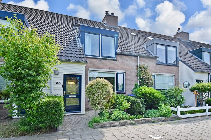 Grutto 35 in Berkel en Rodenrijs