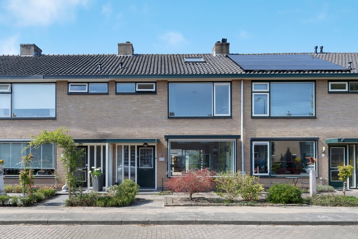 Photo of property Gruttolaan 12, Maartensdijk