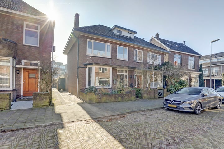 Photo of property Gualtherus Sylvanusstraat 6, Deventer