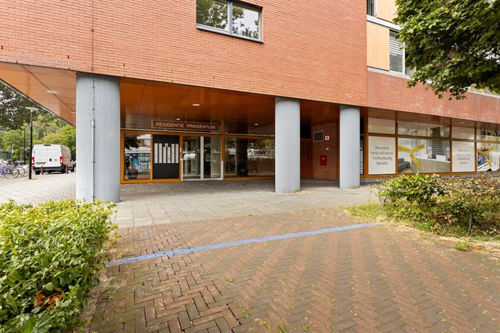 Guido Gezellestraat 142 in Voorburg