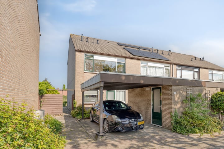 Guldenakker 21 in Koog aan de Zaan
