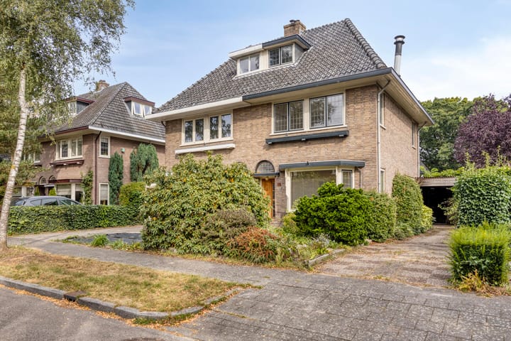 Gunninglaan 26 in Apeldoorn