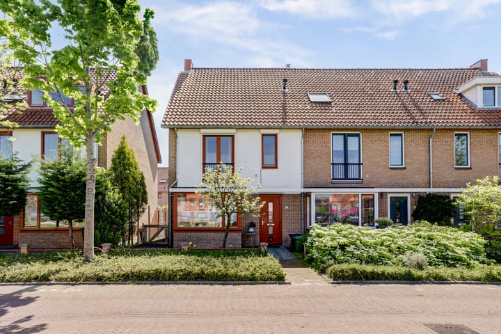 H. Buismalaan 6 in Aalsmeer photo