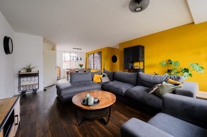 H. de Lintweg 25 in Spijkenisse