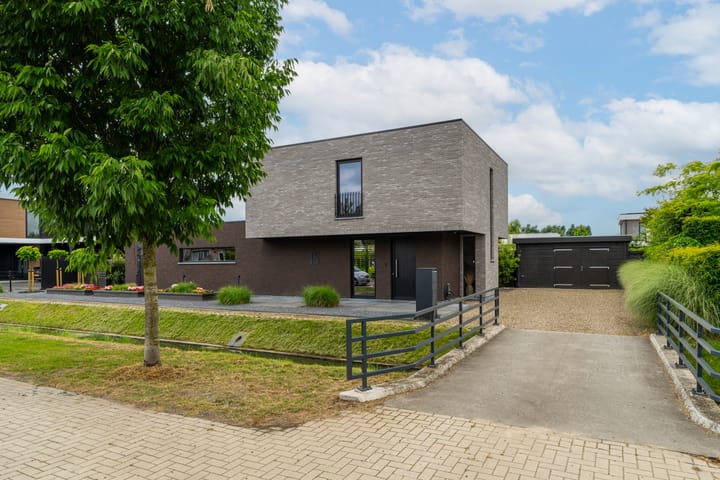 Photo of property H.J.M. Wiegersmastraat 15, Waspik