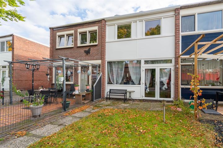 H.J. Topstraat 51 in Veendam