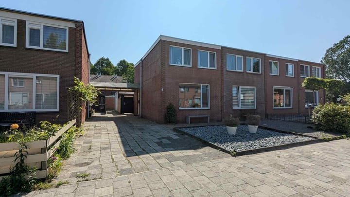 H.J. Topstraat 65 in Veendam foto