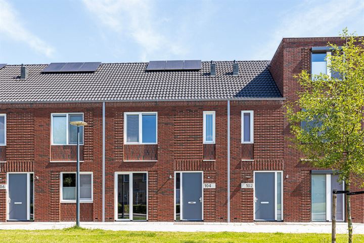 H. Leefsmastraat 104 in Hengelo