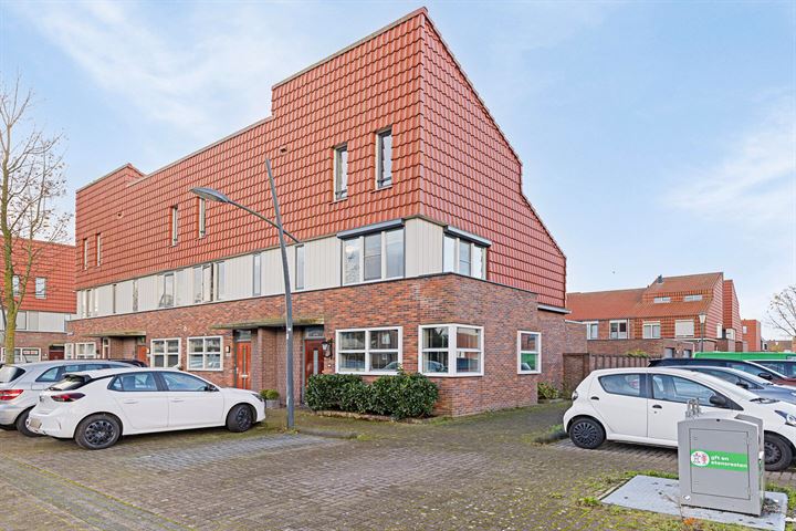 H.P. Berlagestraat 125 in Assendelft