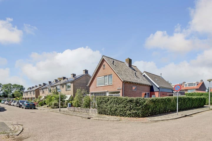 Photo of property H v Andelstraat 1, Rockanje