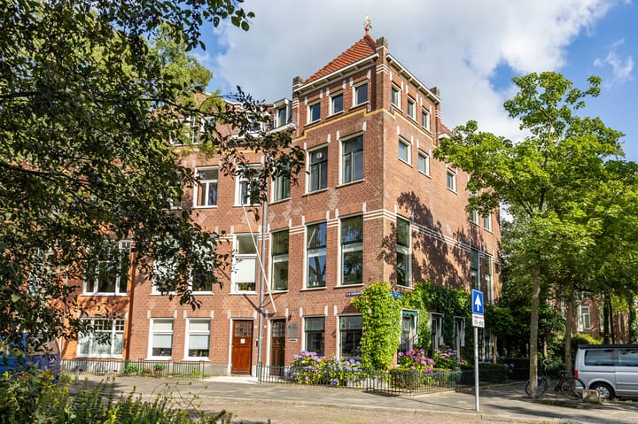 H.W. Mesdagplein 4 in Groningen