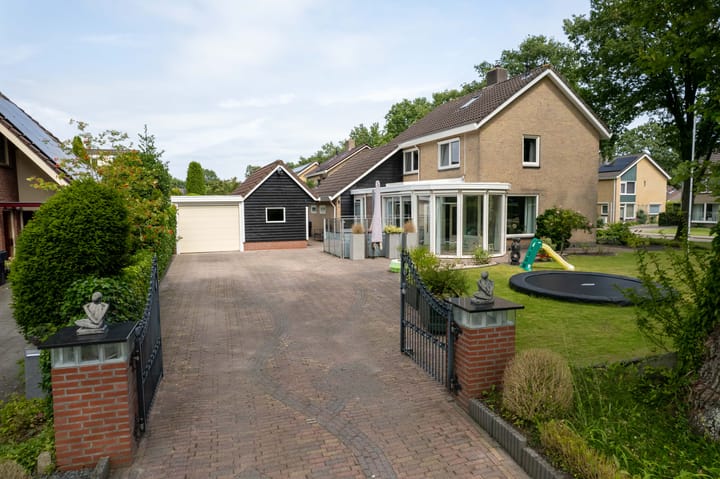 Photo of property H.W. Mesdagstraat 17, Nietap