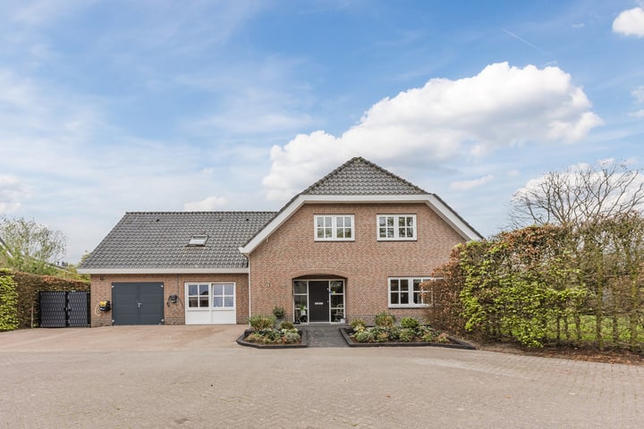 Haagbeuk 13 in Halsteren