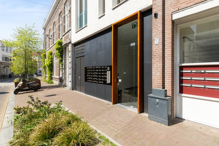 Haagdijk 142-B14 in Breda